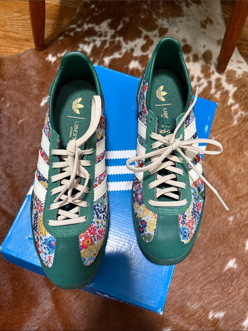 Liberty London x adidas Women’s Green Floral Textile Sneakers with Cream StripeS
